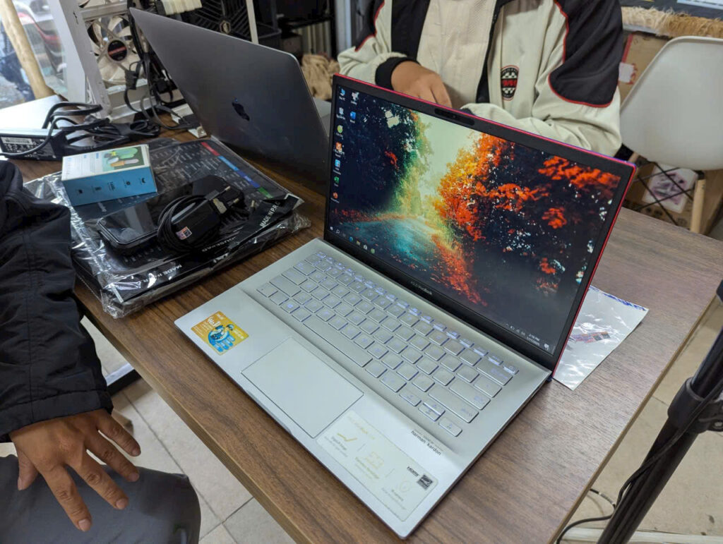 Cửa Hàng Laptop Cũ Thuận An