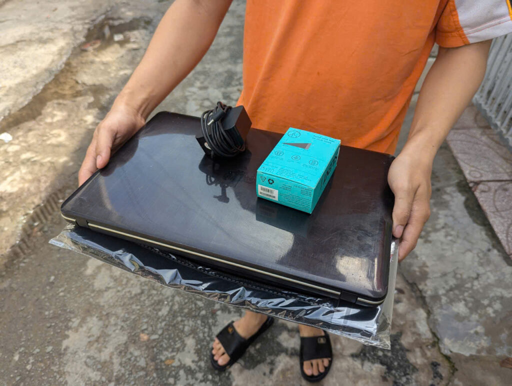 Laptop giá rẻ Thuận An