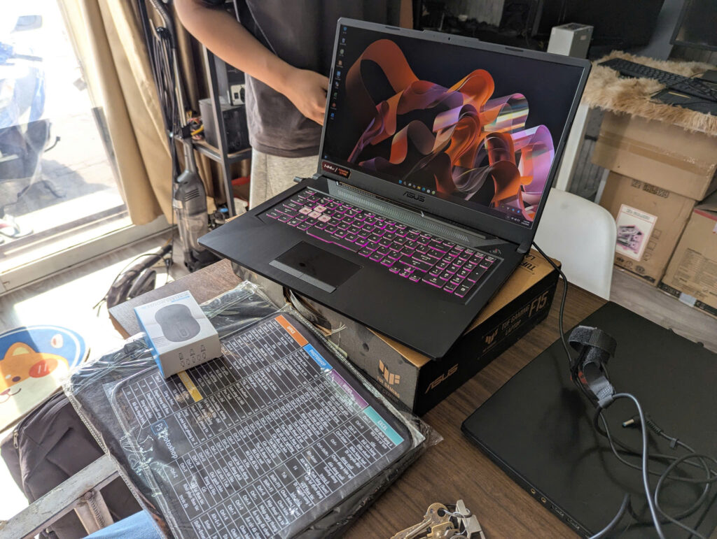 Cửa Hàng Laptop Cũ Dĩ An