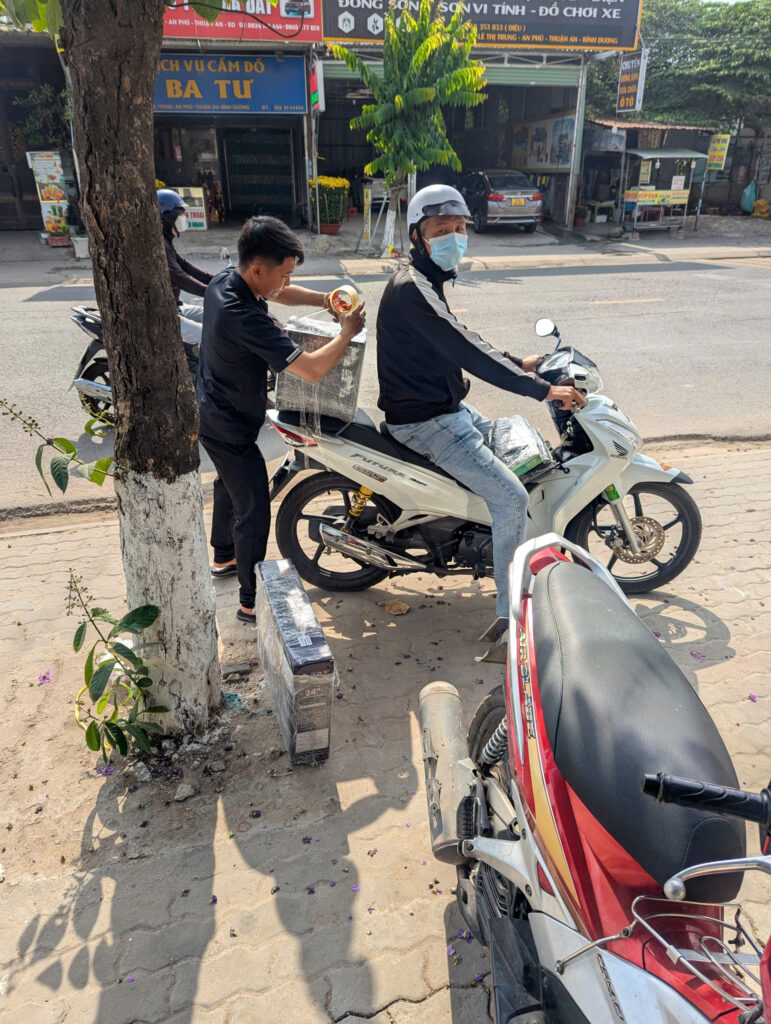 Cửa Hàng Laptop Cũ Dĩ An