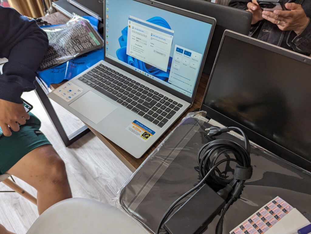 Laptop Bình Dương