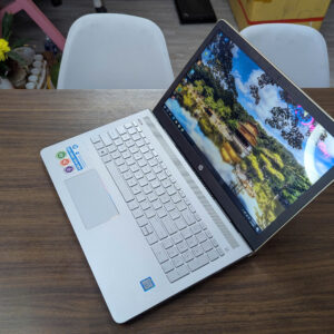 Mẫu Laptop Văn Phòng Thời Trang HP Pavilion