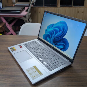 Asus Vivobook Go E1504FA