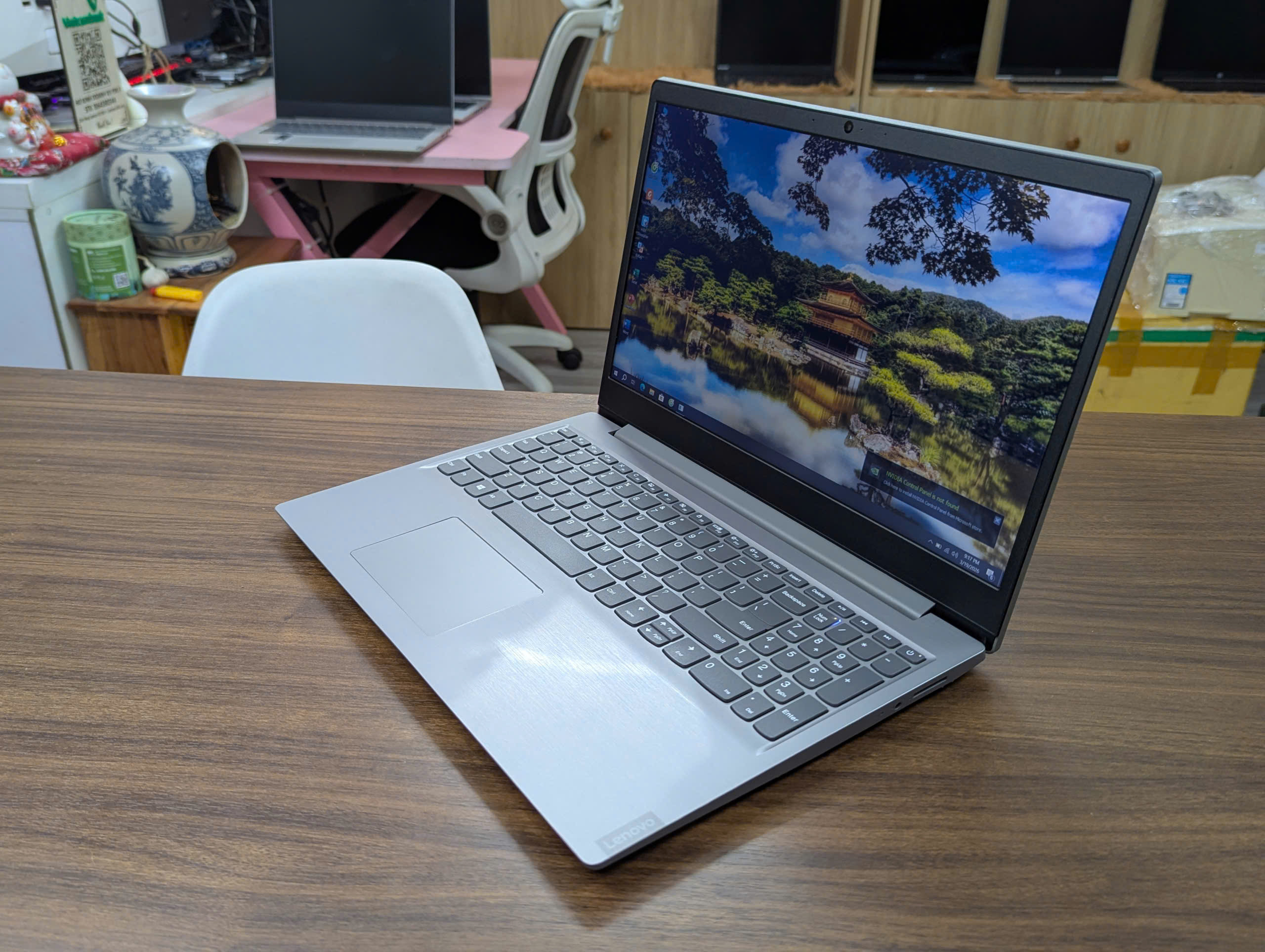 Lenovo Ideapad Slim 3