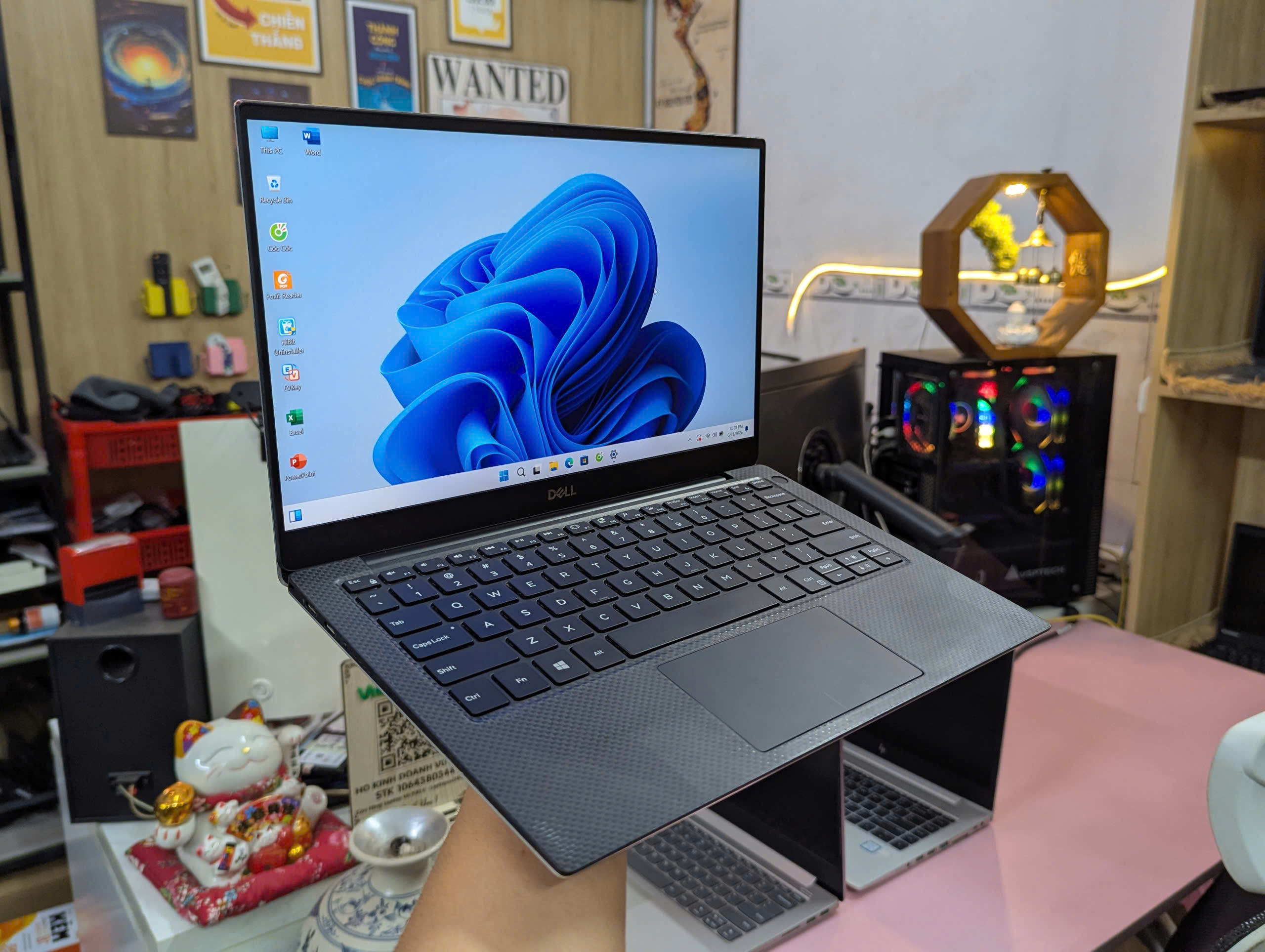 LAPTOP CAO CẤP DELL XPS 13 9305 CARBON