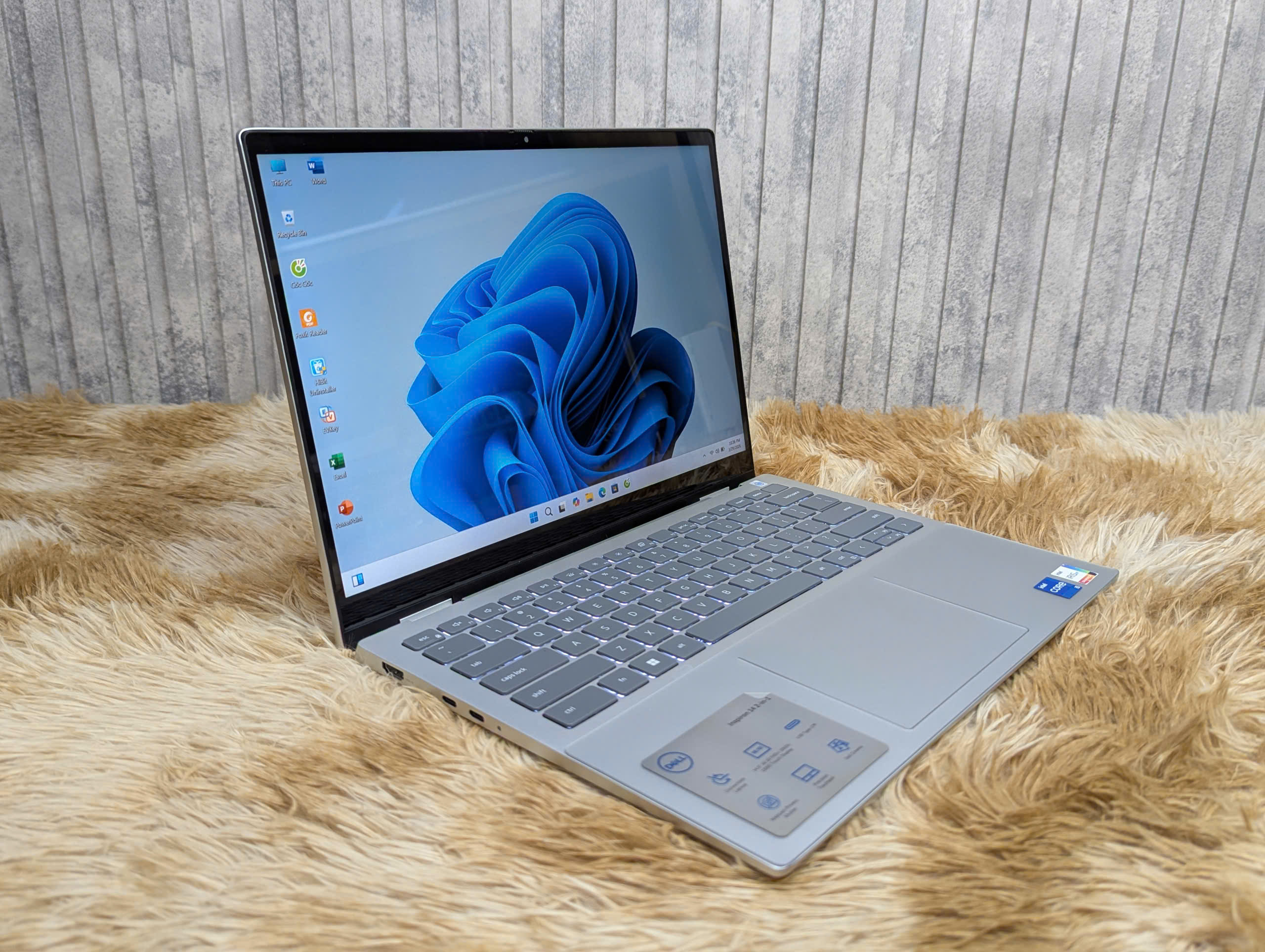 Dell Inspiron 7420 2 in 1 - Mẫu Laptop Cao Cấp