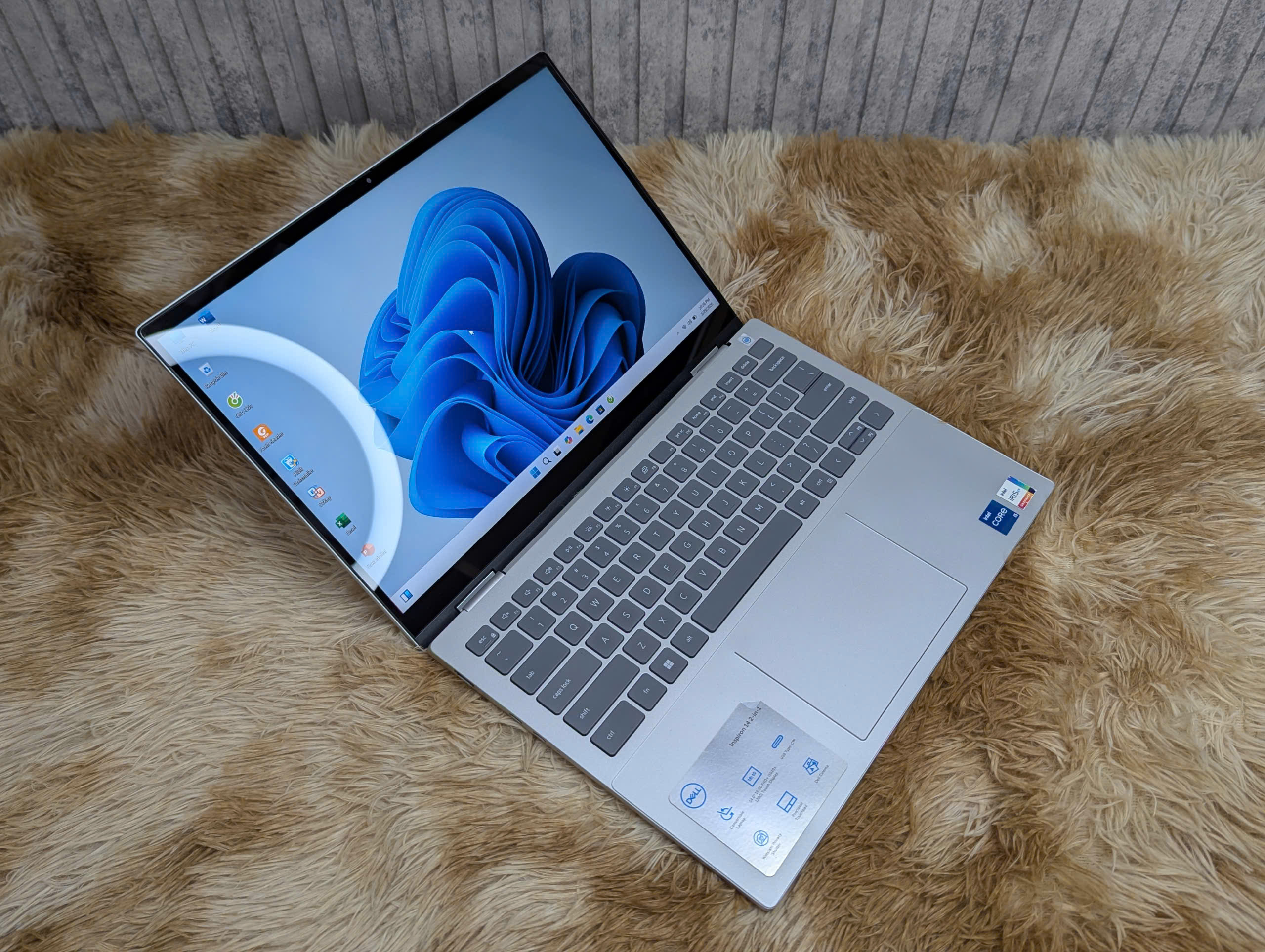 Dell Inspiron 7420 2 in 1 - Mẫu Laptop Cao Cấp