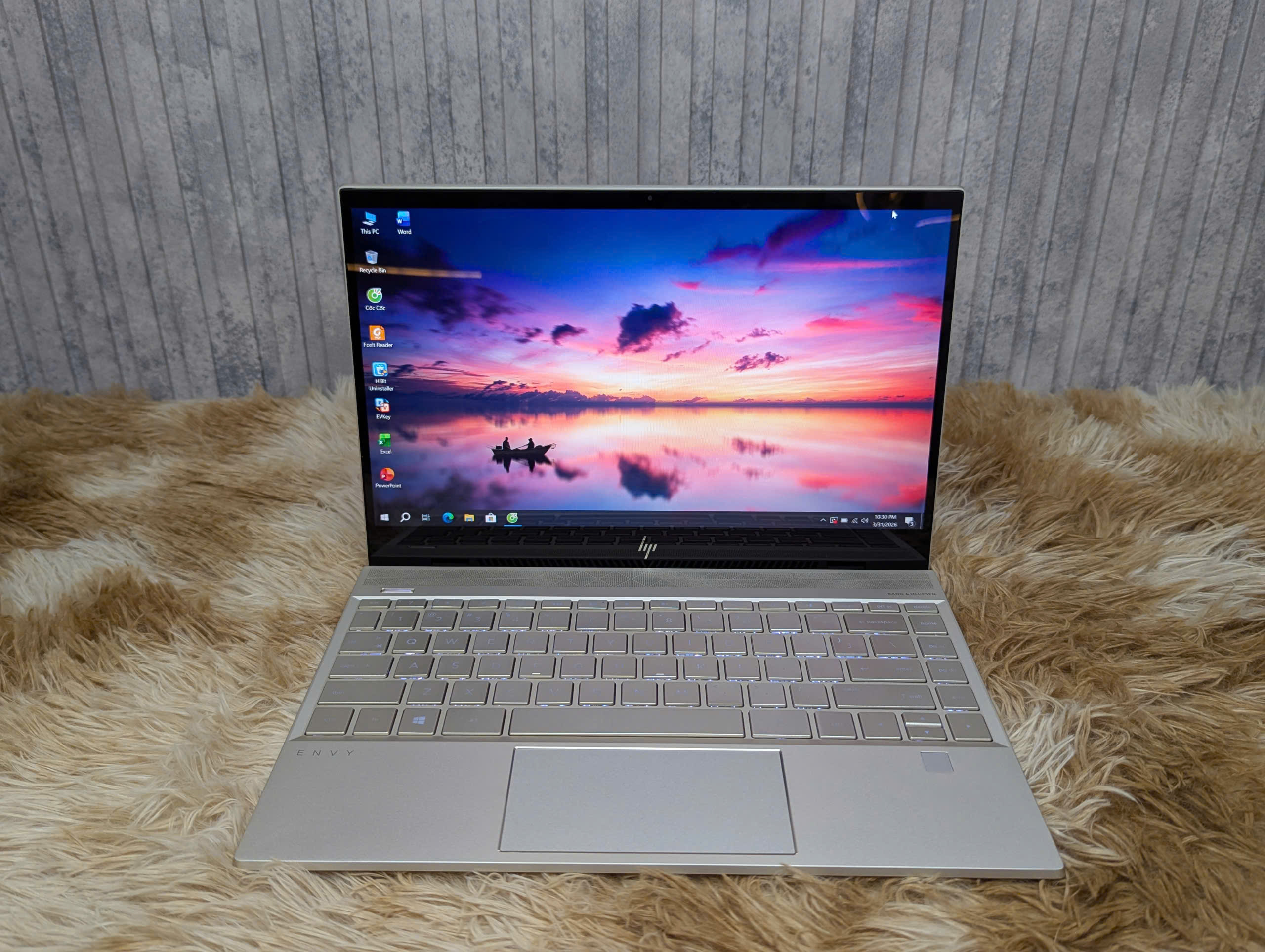 HP Envy 13-AQ0XXX - MẪU LAPTOP THỜI TRANG