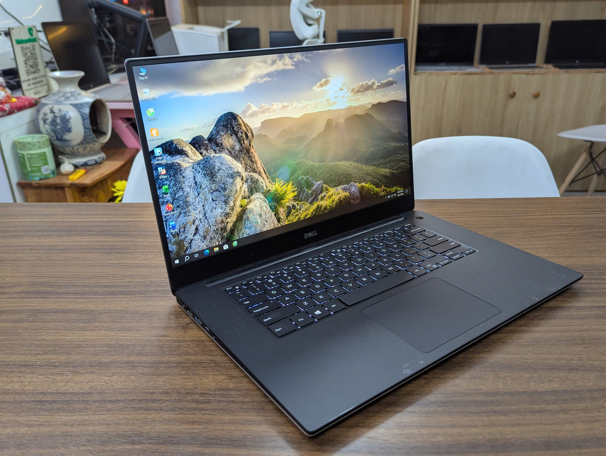 Laptop Trạm Dell Precision 5520 Cao Cấp - Ảnh 3