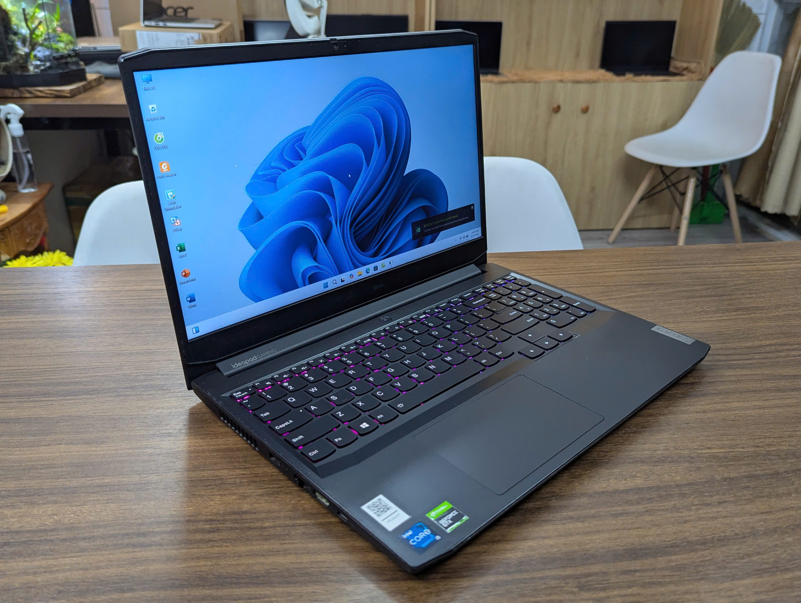 Gaming Lenovo Ideapad 3 - CPU I5-11300H / GTX 1650 4GB