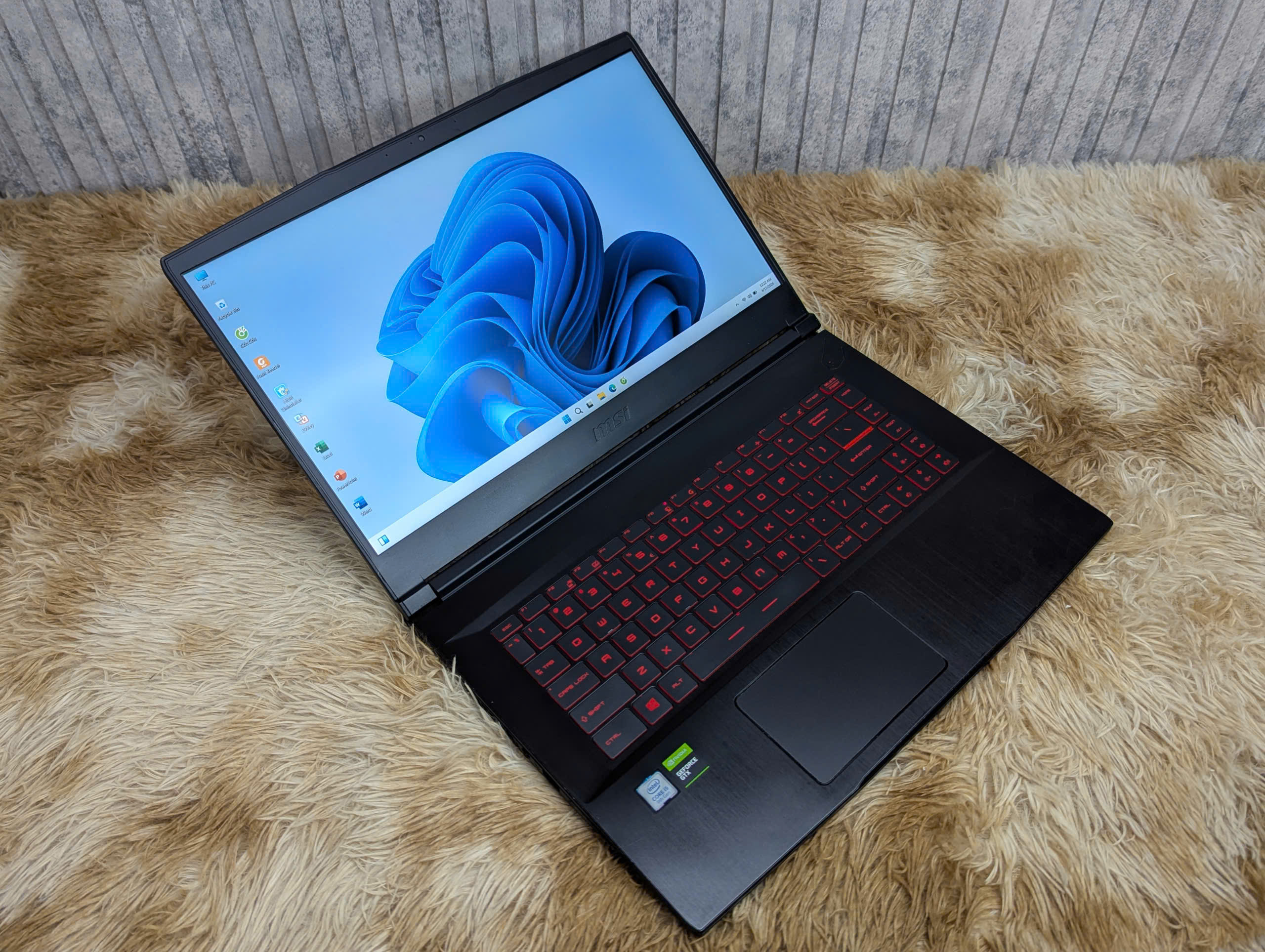 Gaming Giá Rẻ Msi GF63 Máy Zin Đẹp 90%