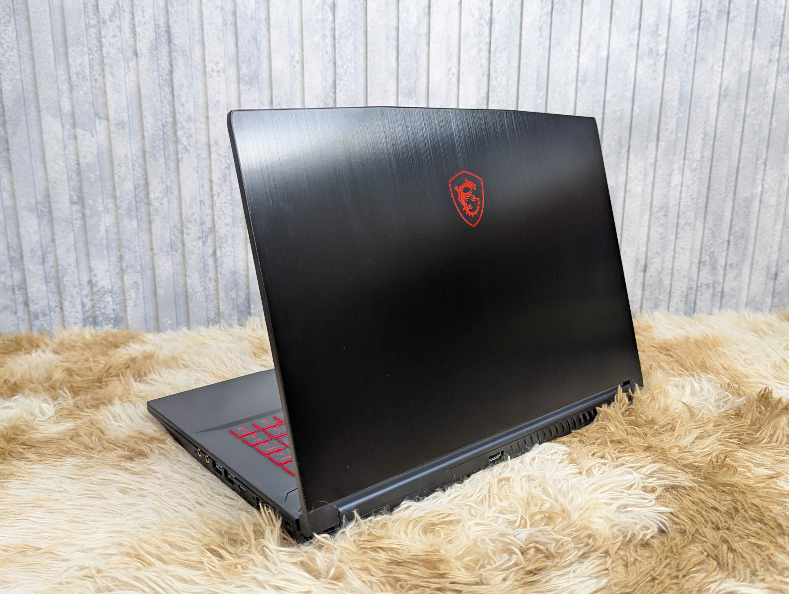 Gaming Giá Rẻ Msi GF63 Máy Zin Đẹp 90%