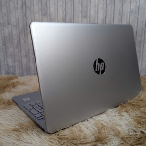Mẫu Laptop Văn Phòng Thời Trang HP 15s-FQ