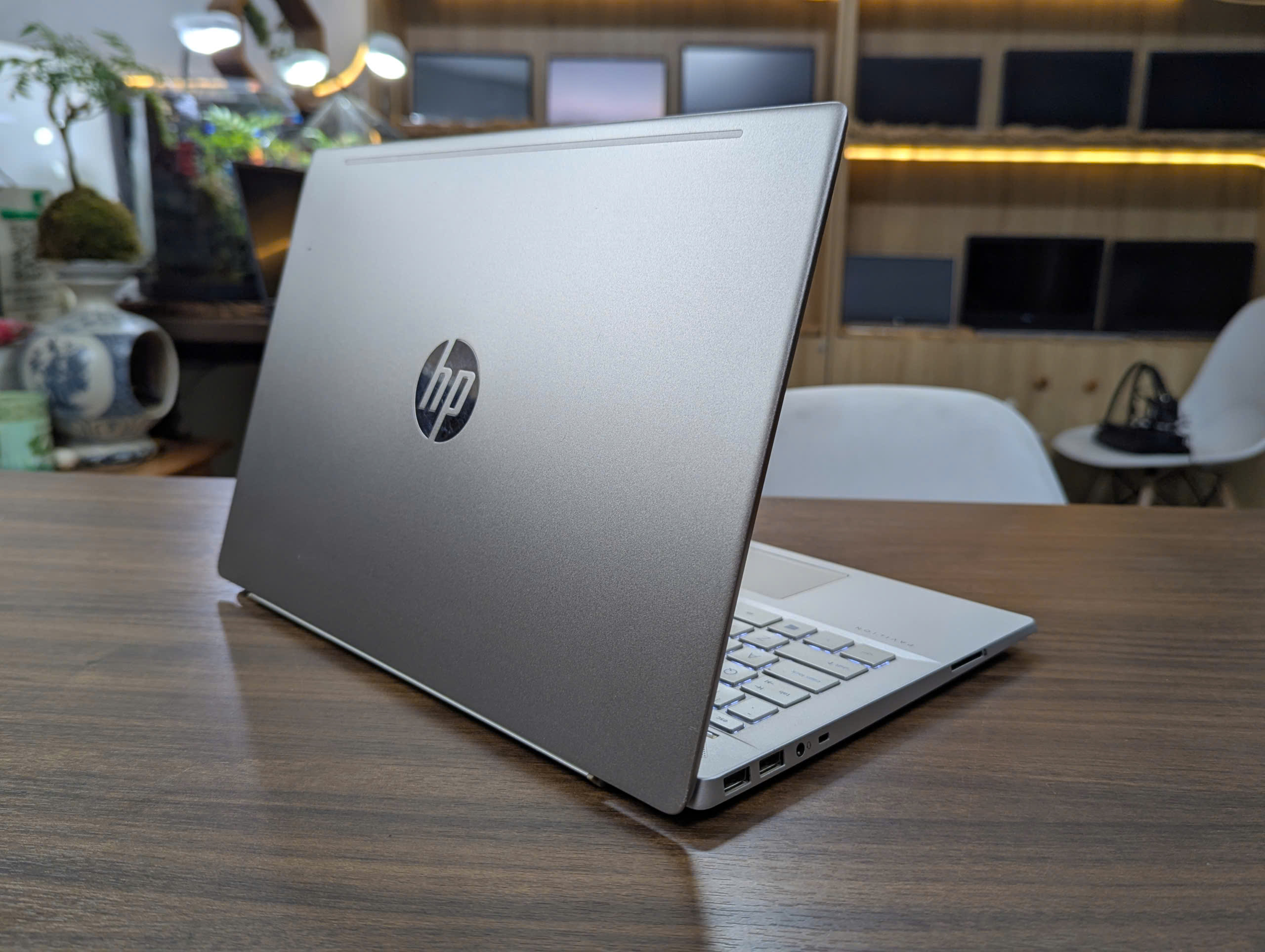 Văn Phòng Thời Trang - HP Pavilion 14-Ce