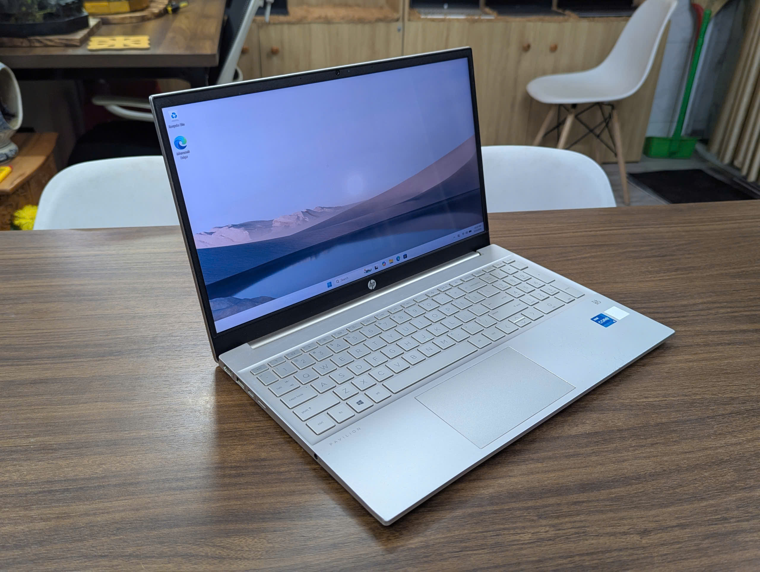 Laptop Thời Trang HP Pavilion 15-eg I CPU I5-1135G7