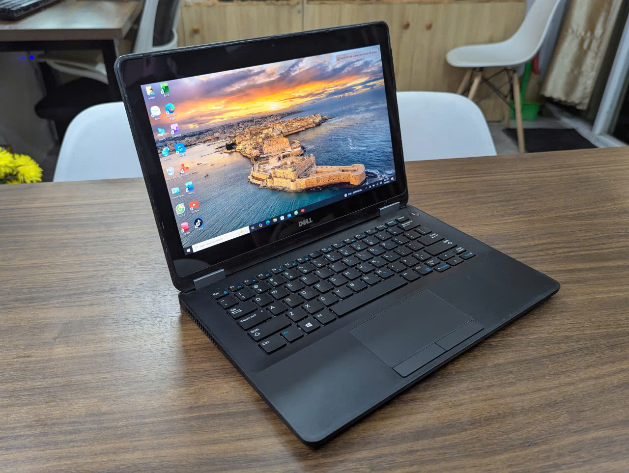Dell Latitude E7270 (Màn Hình Cảm Ứng Core I7) - Ảnh 4