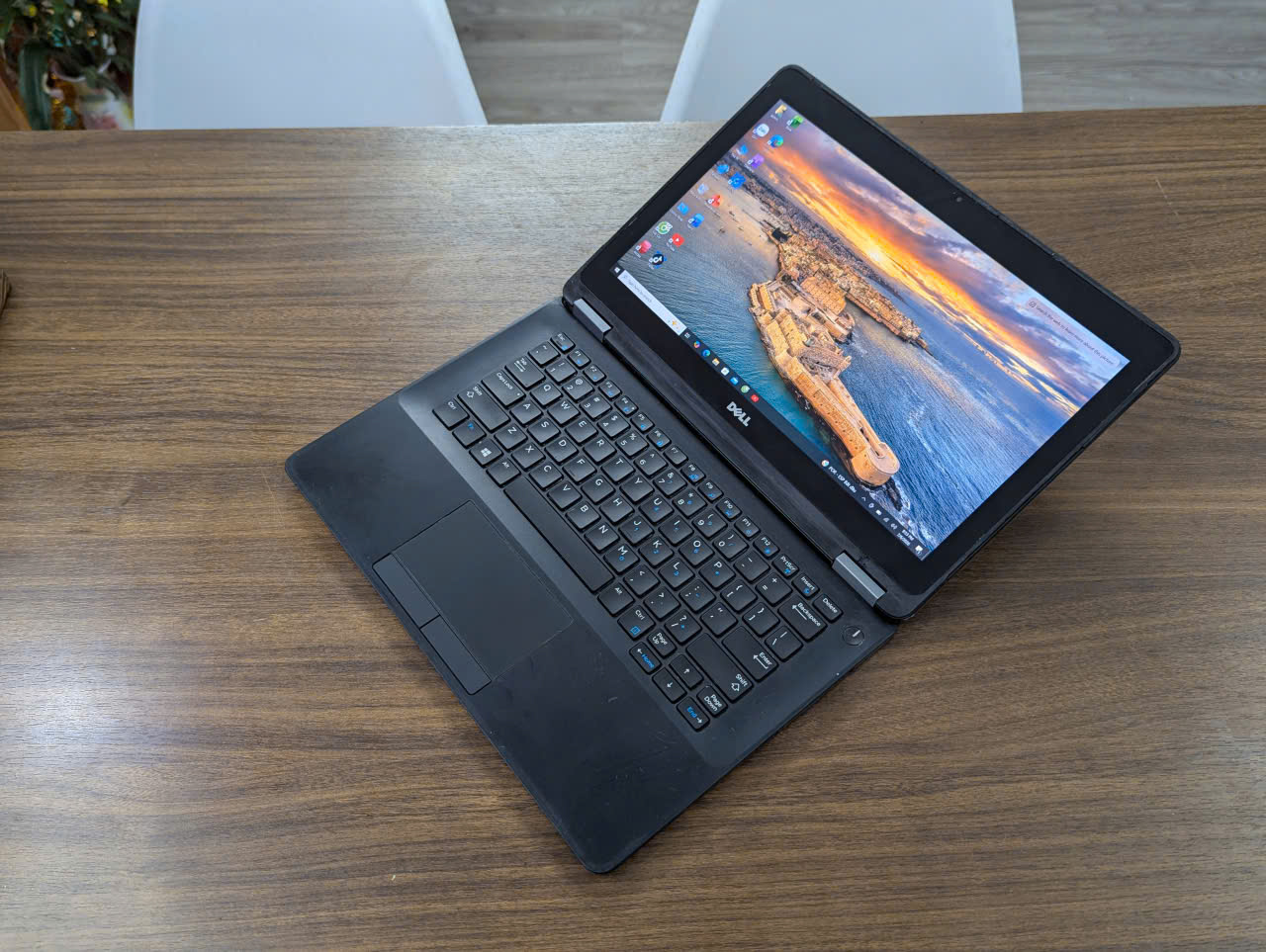 Dell Latitude E7270 (Màn Hình Cảm Ứng Core I7) - Ảnh 7