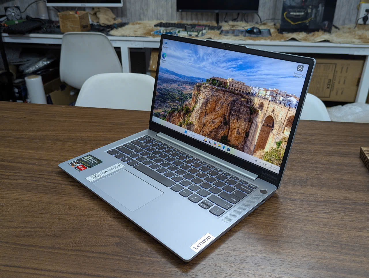 🔥 Laptop Mỏng Nhẹ Cấu Hình Siêu Rồng Lenovo IdeaPad Slim 3 (Ryzen 7 7730U - SSD 512GB)