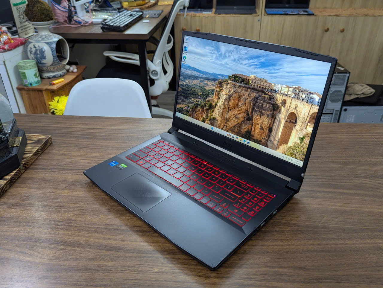 🔥 XẢ HÀNG MÁY CHIẾN GAME KHỦNG – MSI KATANA GF66 11UC - Ảnh 3