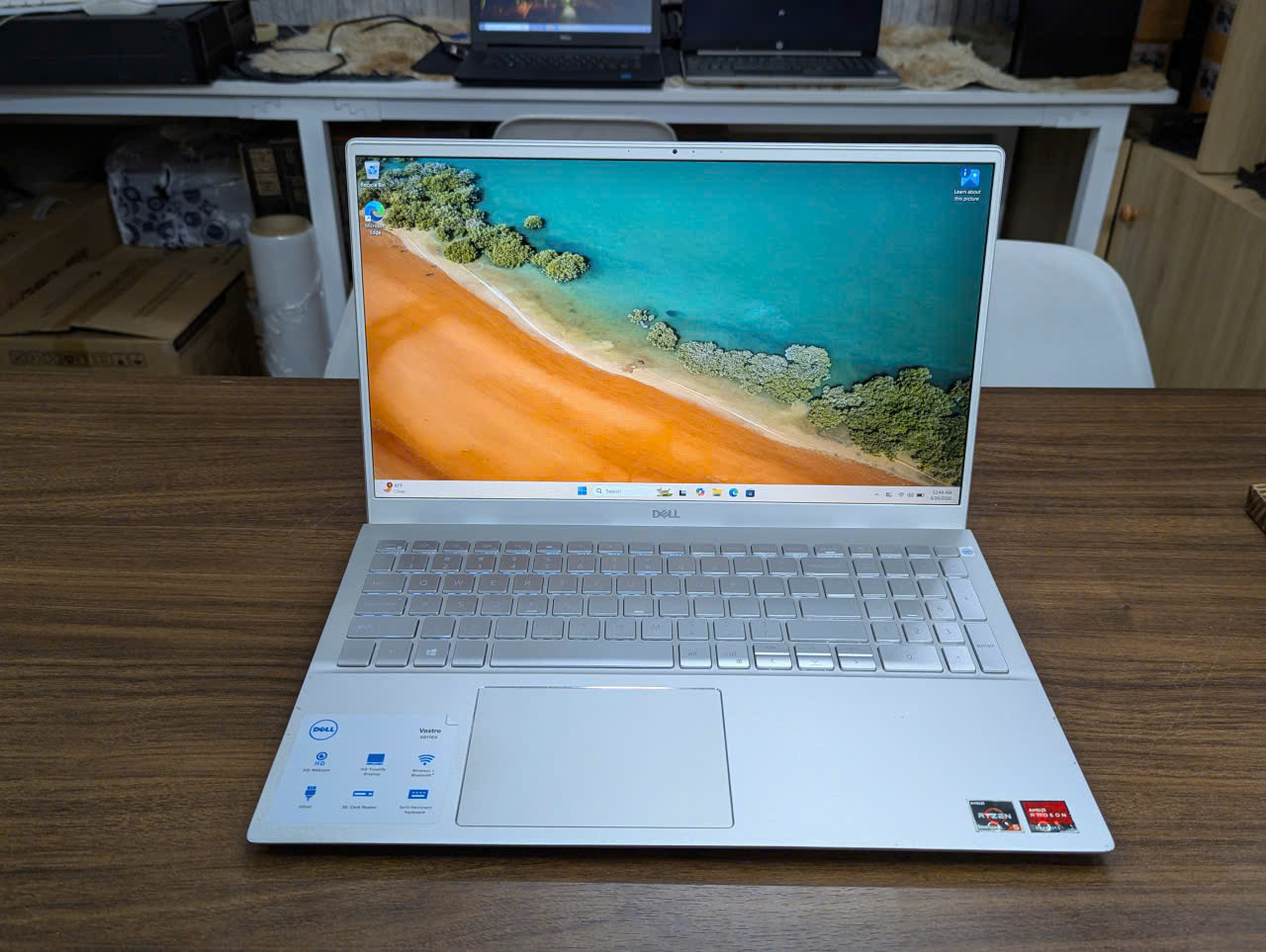 ⭐ LAPTOP DELL INSPIRON 5505 RYZEN 5 4500U – VỎ BẠC NGUYÊN KHỐI SANG TRỌNG