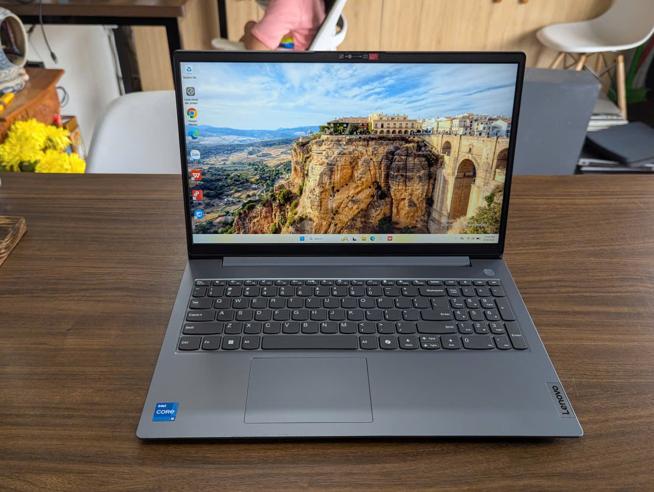 LENOVO CORE I5 THẾ HỆ 13