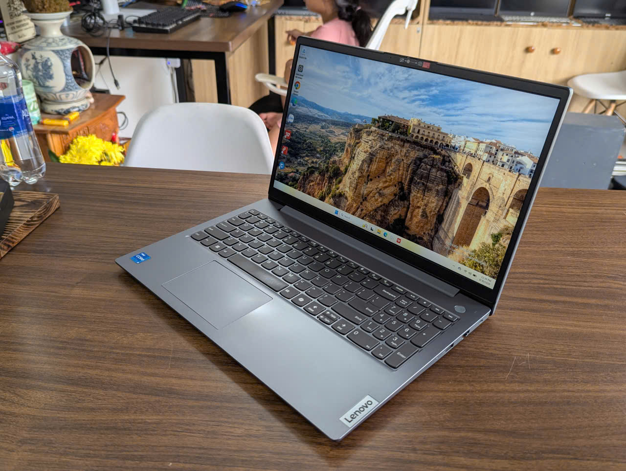 ⭐LAPTOP LENOVO CORE I5 THẾ HỆ 13 DDR5 MÁY 90% - Ảnh 3
