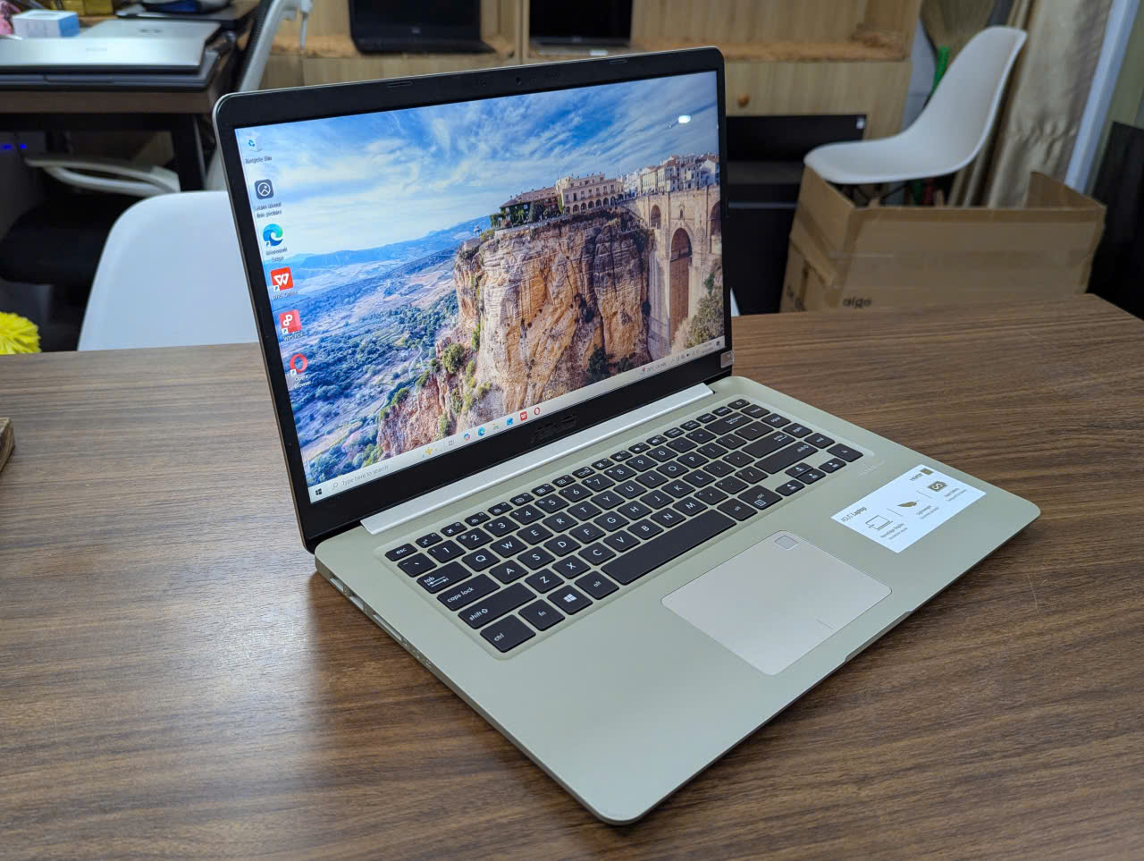 ✅ ASUS VIVOBOOK X510UAR – THỜI TRANG MỎNG NHẸ