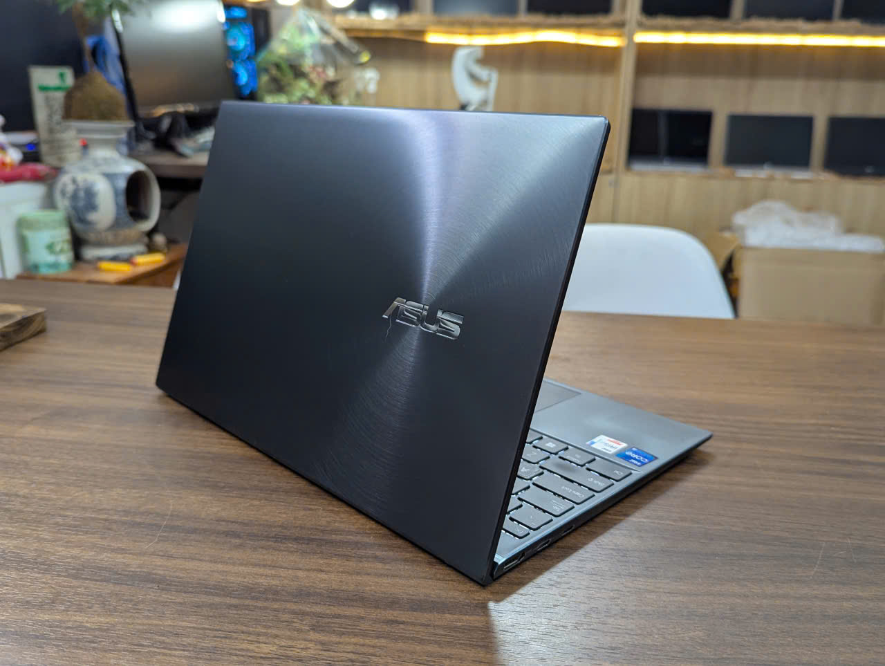 ⭐ ASUS ZENBOOK UX425EA – ULTRABOOK CAO CẤP VỎ KIM LOẠI