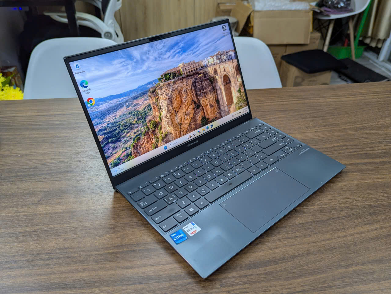 ⭐ ASUS ZENBOOK UX425EA – ULTRABOOK CAO CẤP VỎ KIM LOẠI