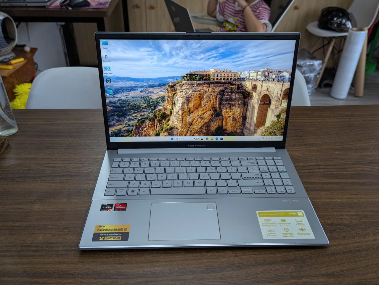 💥 ASUS VIVOBOOK GO 15 E1504FA – ULTRABOOK ĐỜI MỚI,RYZEN 5 7520U/RAM 16GB DDR5