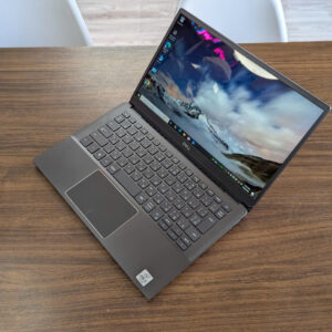 💻 DELL VOSTRO 5391 – LAPTOP DOANH NHÂN MỎNG NHẸ, VỎ KIM LOẠI CAO CẤP