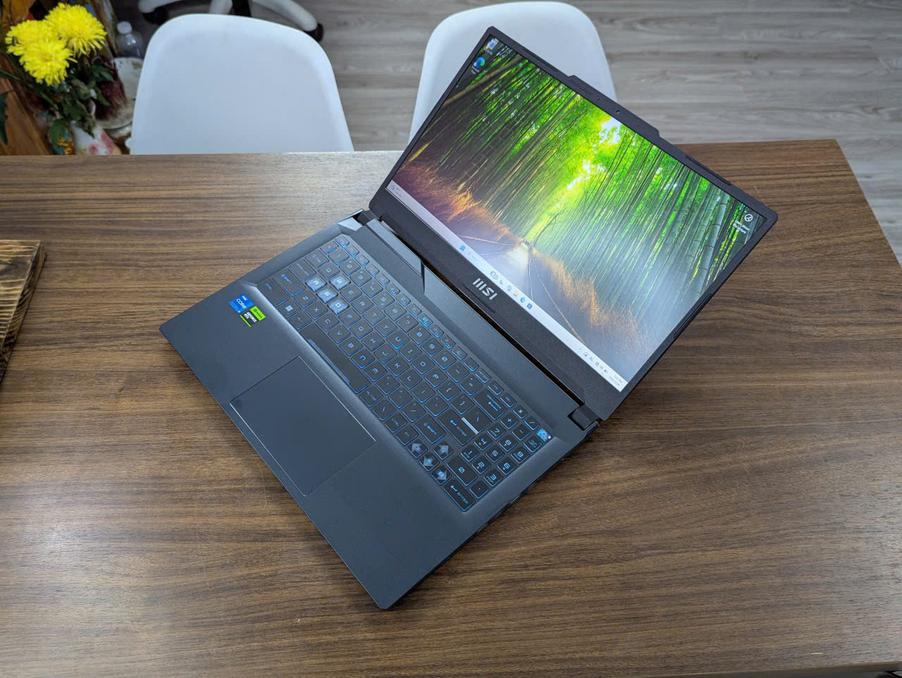 🎮 MSI Cyborg 15 A12UCX – Gaming mỏng nhẹ phong cách Cyberpunk - Ảnh 6